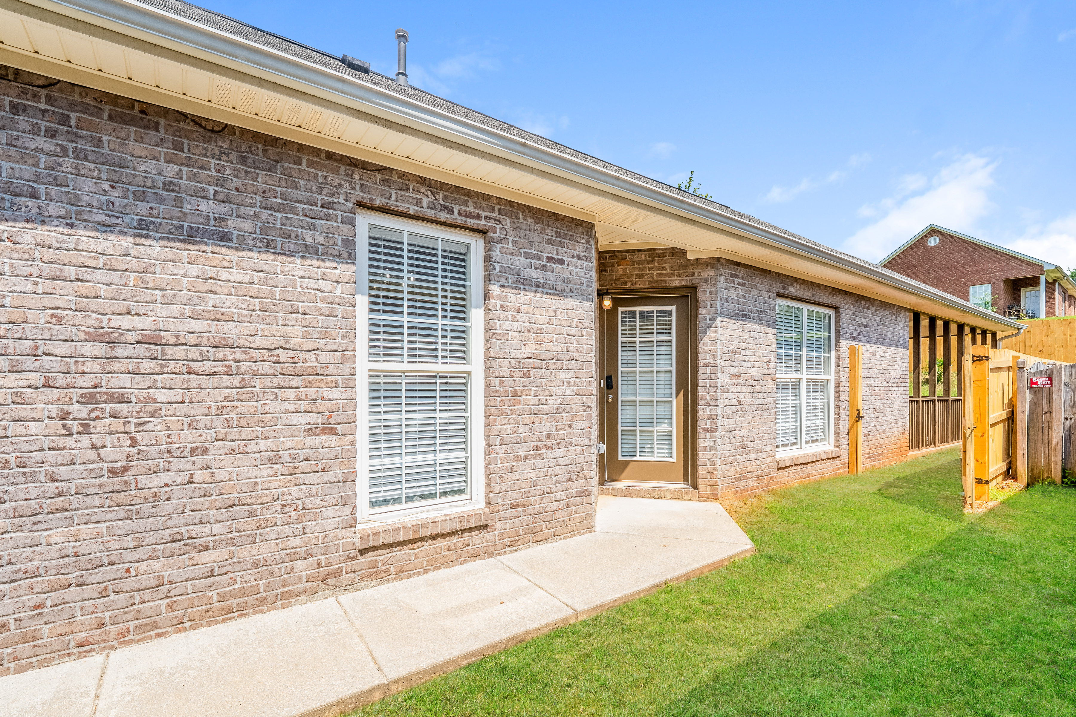 4832 Longmeadow Dr Bessemer, AL 35022